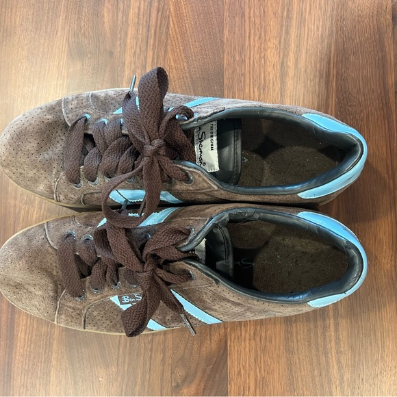 Ben Sherman Compton 2 - Perforated brown suede sneakers. Blue leather trim. - Picture 6 of 8